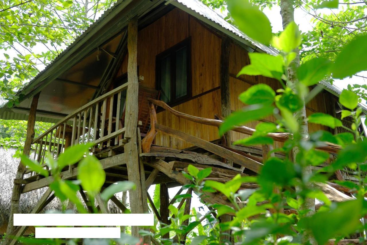 Вілла Sunny Field Eco Stilt House Каттьєн Екстер'єр фото