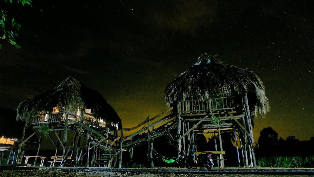 Вілла Sunny Field Eco Stilt House Каттьєн Екстер'єр фото